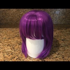 Short bob purple wig NWT